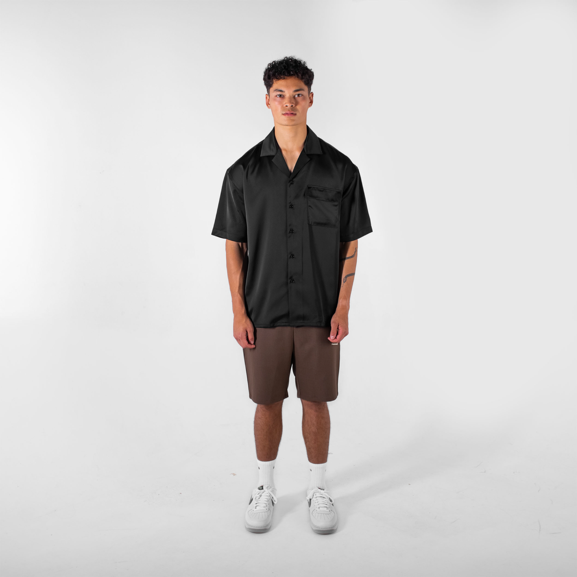 Model size##This Model is 183cm/6ft tall, 40 inches chest,33 waist and wearing size Medium