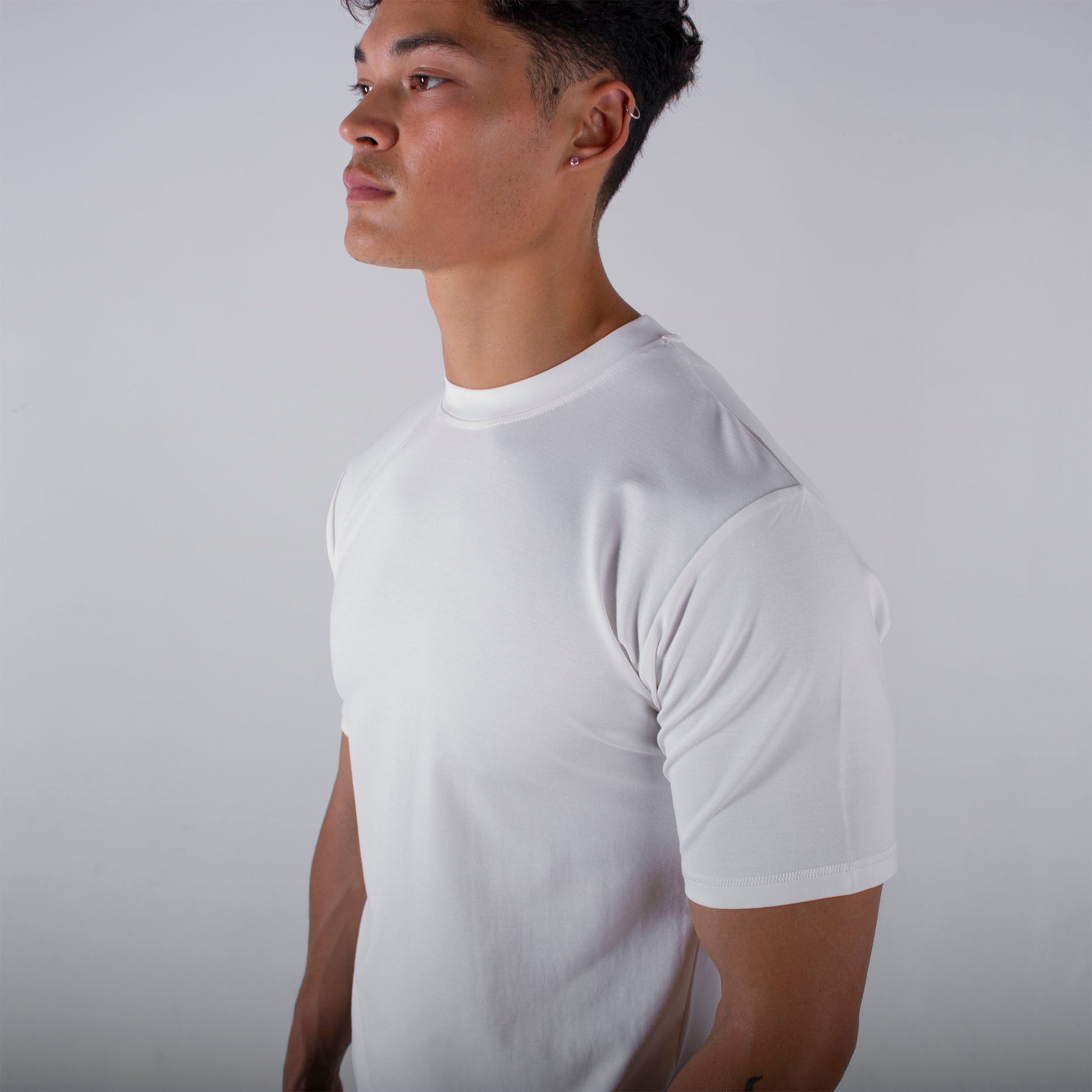 Model size##This Model is 183cm/6ft tall, 40 inches chest 32 waist and wearing size Medium