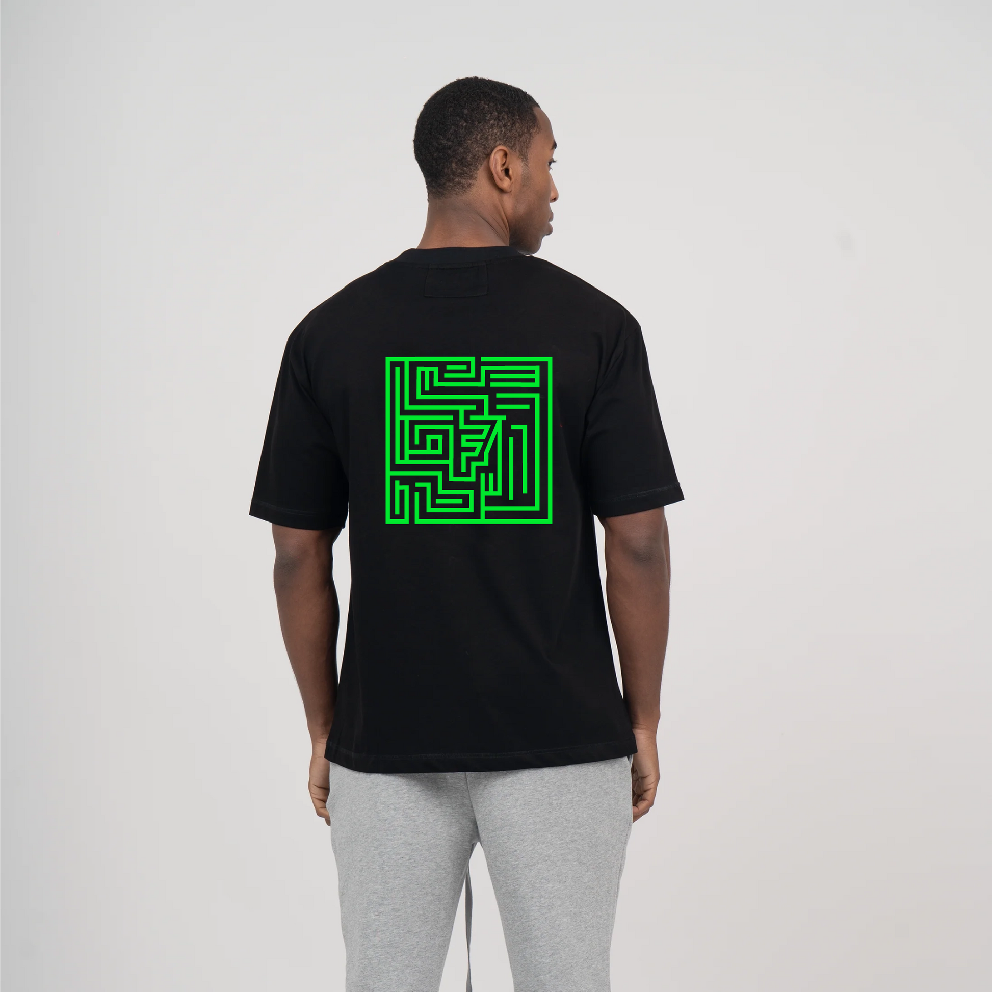 Model size##This Model is 183cm/6ft tall, 40 inches chest,33 waist and wearing size Medium