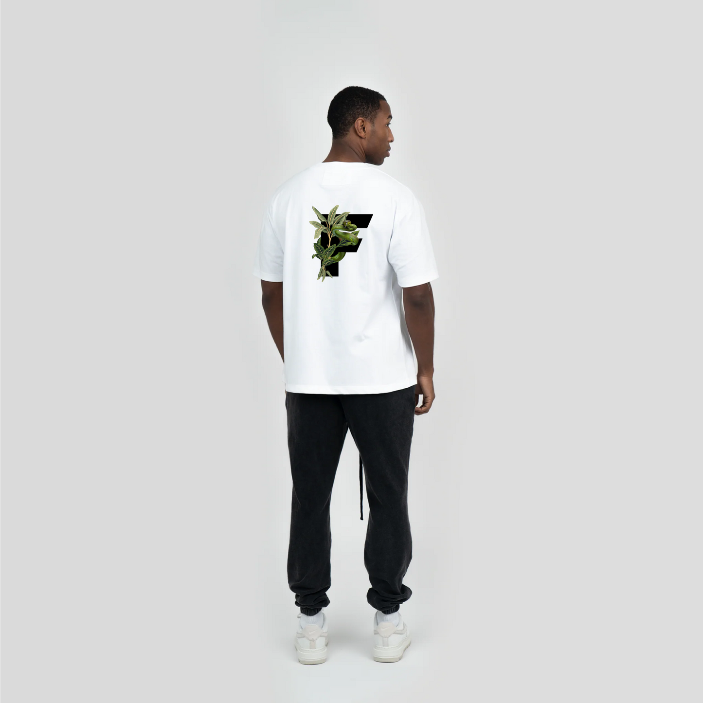 Model size##This Model is 183cm/6ft tall, 40 inches chest,33 waist and wearing size Medium